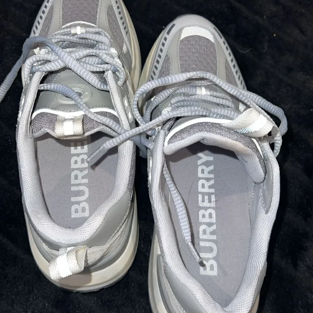 Authentic Burberry Women's Grey Sneakers - Picture 7 of 7
